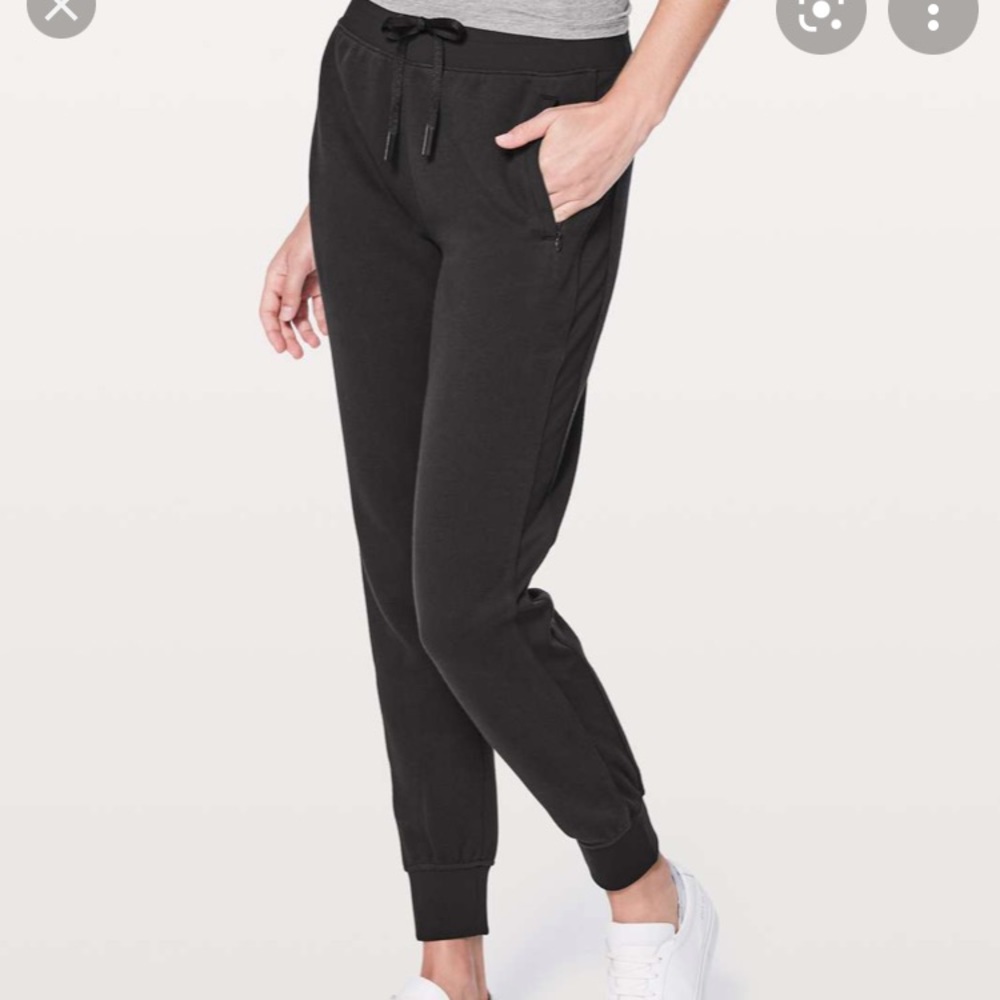 Lululemon charcoal joggers